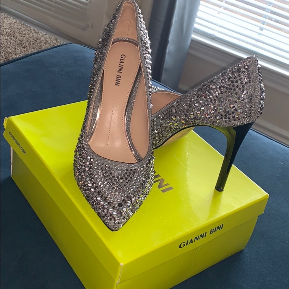 Gianni Bini Zebbi style heels! Worn once